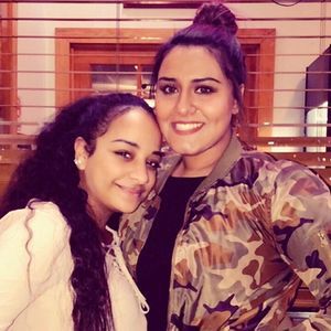 Meet your Posher, Dina